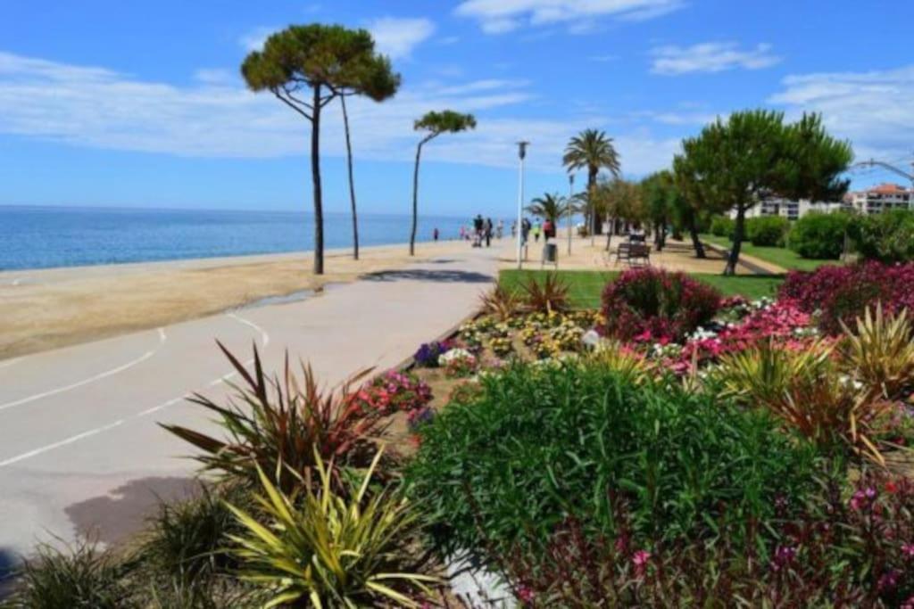 Luxury Apartamenty Pineda de Mar Esterno foto